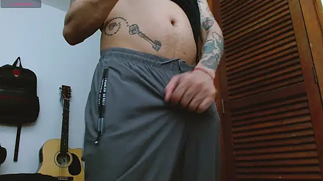 Snapshot of IaDoherty chatting on 10.19.25 IaDoherty online show from 10.19.25