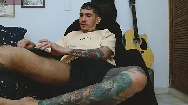 Snapshot of IaDoherty chatting on 10.25.25 IaDoherty online show from 10.25.25