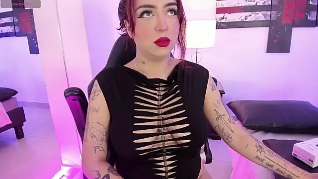 AnnikaMerliahh  online show from 02.05.25