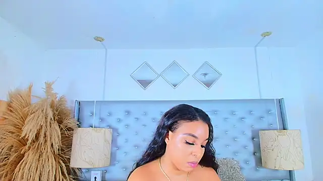 Snapshot of EileenBenzon chatting on 10.14.25 EileenBenzon online show from 10.14.25