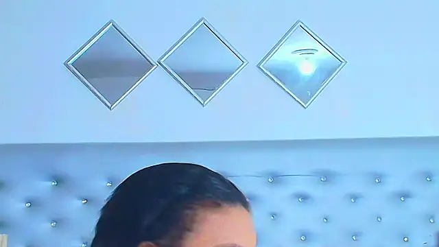 Snapshot of EileenBenzon chatting on 10.22.25 EileenBenzon online show from 10.22.25