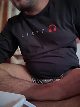 Snapshot of ved240 chatting on 09.24.25 ved240 online show from 09.24.25