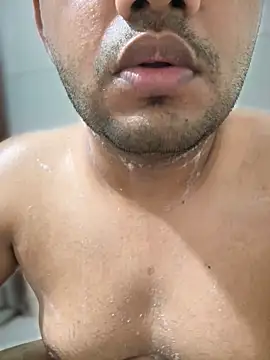 Snapshot of ved240 chatting on 10.10.25 ved240 online show from 10.10.25