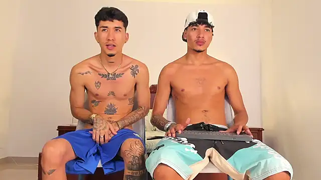 Snapshot of Ian_and_Noah chatting on 09.13.25 Ian and Noah online show from 09.13.25