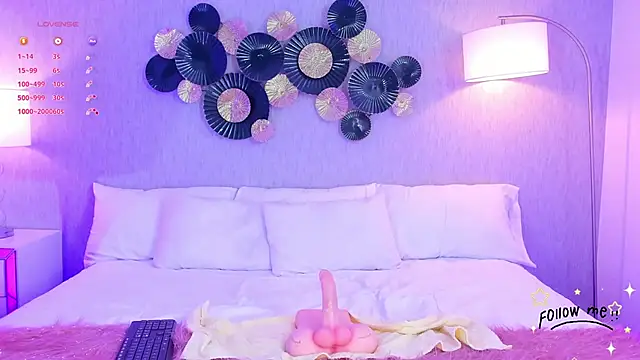 Snapshot of issys_lam chatting on 03.21.25 issys lam online show from 03.21.25