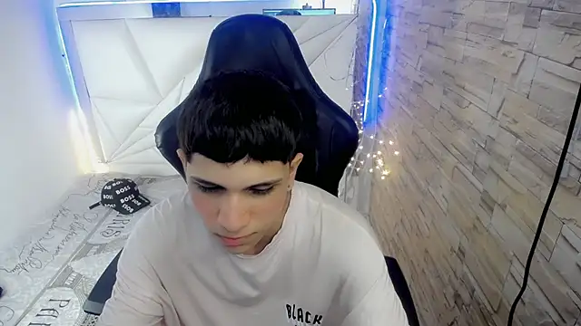 Brayan lopezz online show from 12.04.24