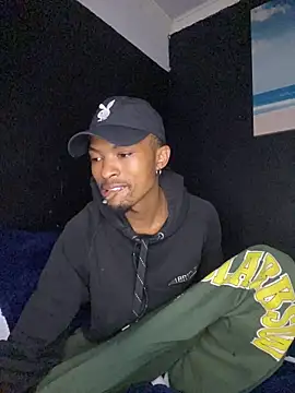 Snapshot of BlueIceCube chatting on 04.19.26 BlueIceCube online show from 04.19.26