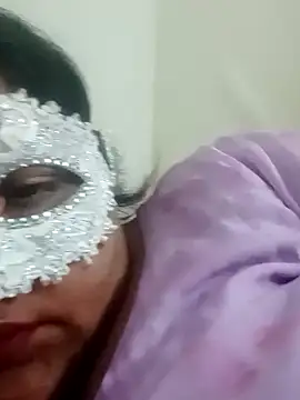 Snapshot of seemi_bhabhi chatting on 01.25.25 seemi bhabhi online show from 01.25.25