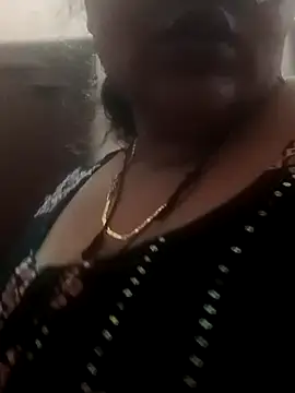 Snapshot of seemi_bhabhi chatting on 01.28.25 seemi bhabhi online show from 01.28.25