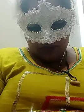 Snapshot of seemi_bhabhi chatting on 02.01.25 seemi bhabhi online show from 02.01.25