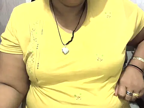 Snapshot of seemi_bhabhi chatting on 02.28.26 seemi bhabhi online show from 02.28.26