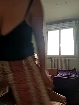 Nell-X online show from 10.15.25