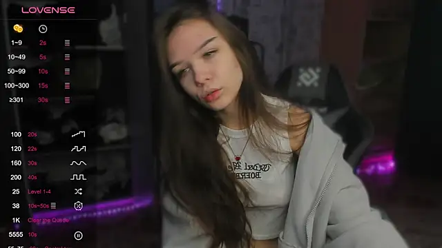 Snapshot of SweetyDeviliya chatting on 11.11.25 SweetyDeviliya online show from 11.11.25