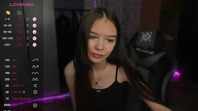 Snapshot of SweetyDeviliya chatting on 11.17.25 SweetyDeviliya online show from 11.17.25