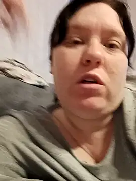 Snapshot of CurvyMilf1992 chatting on 12.06.24 CurvyMilf1992 online show from 12.06.24