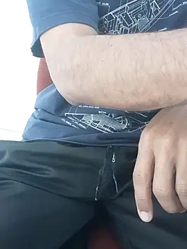 Snapshot of bbehemothh chatting on 10.15.25 bbehemothh online show from 10.15.25