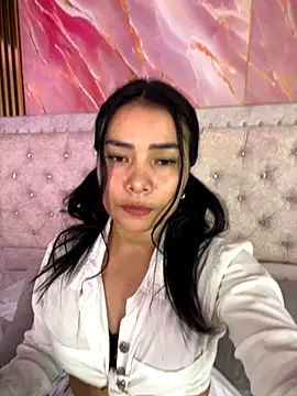 Snapshot of Rousse_blue chatting on 11.16.25 Rousse blue online show from 11.16.25