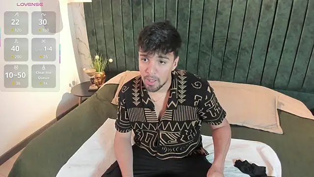 Edward max online show from 04.14.26