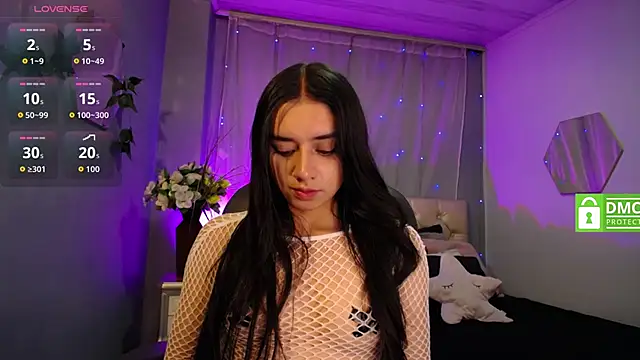 Kylie golden online show from 09.29.25