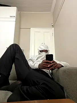 Snapshot of Mischevous_T69 chatting on 09.29.25 Mischevous T69 online show from 09.29.25