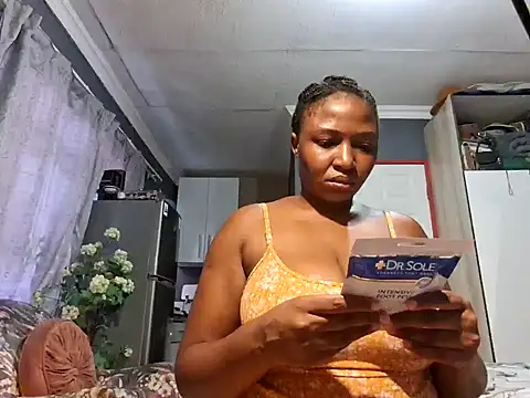 EbonyRose9 online show from 01.11.25