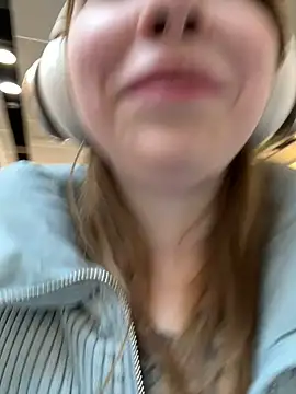 Snapshot of Sunny___Bunny chatting on 03.17.25 Sunny Bunny online show from 03.17.25
