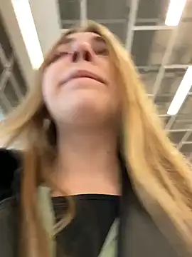 Sunny   Bunny online show from 11.04.25