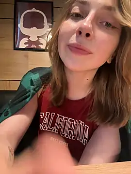 Snapshot of Sunny___Bunny chatting on 06.26.26 Sunny Bunny online show from 06.26.26