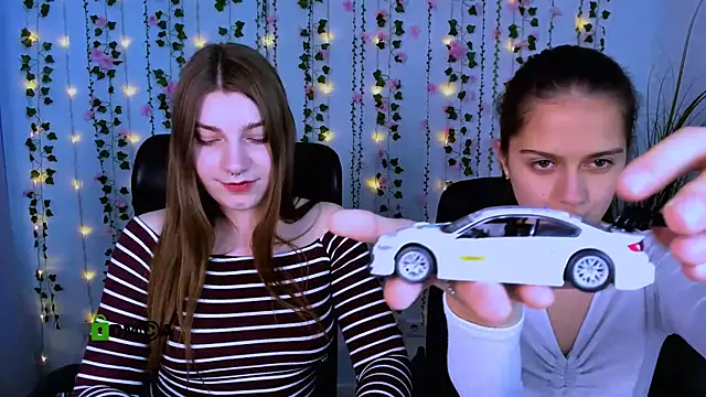 pure radiance1 online show from 10.09.25