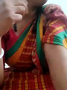 Snapshot of Priya_2222 chatting on 02.03.25 Priya 2222 online show from 02.03.25