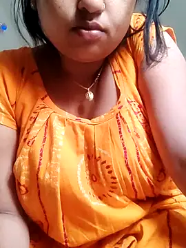 Snapshot of Priya_2222 chatting on 03.02.25 Priya 2222 online show from 03.02.25