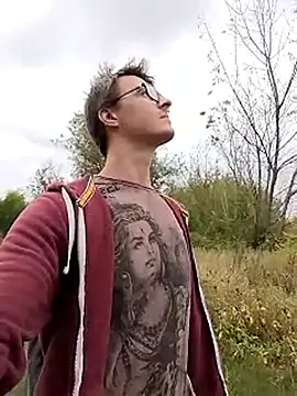 Snapshot of Rosieflo chatting on 09.17.25 Rosieflo online show from 09.17.25