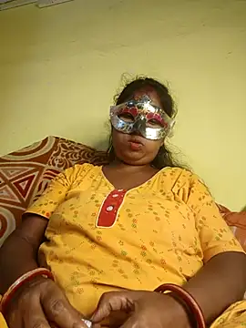 Snapshot of tinabhabhi chatting on 07.10.26 tinabhabhi online show from 07.10.26