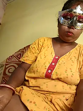 Snapshot of tinabhabhi chatting on 07.12.26 tinabhabhi online show from 07.12.26