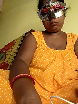 Snapshot of tinabhabhi chatting on 08.03.26 tinabhabhi online show from 08.03.26