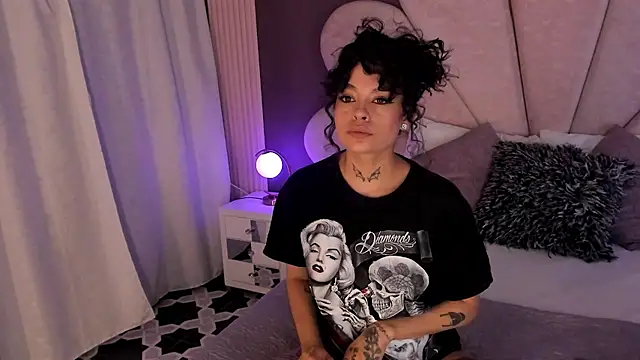 KatherineGomez online show from 04.18.26