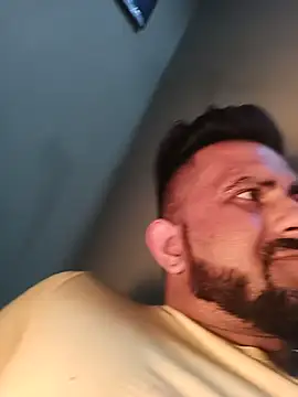 Snapshot of Vickymehra005 chatting on 12.24.24 Vickymehra005 online show from 12.24.24