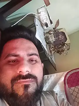 Snapshot of Vickymehra005 chatting on 01.12.25 Vickymehra005 online show from 01.12.25