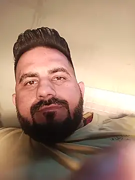 Snapshot of Vickymehra005 chatting on 01.14.25 Vickymehra005 online show from 01.14.25