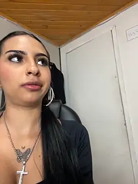 Hilary pinkk online show from 10.10.25