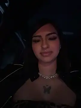 Hilary pinkk online show from 04.10.26