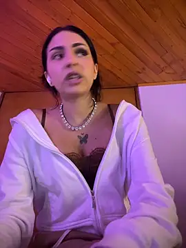 Hilary pinkk online show from 04.21.26