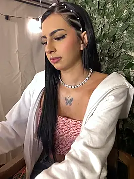 Hilary pinkk online show from 04.22.26