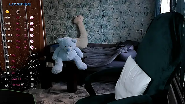 Your small bunny online show from 12.05.24