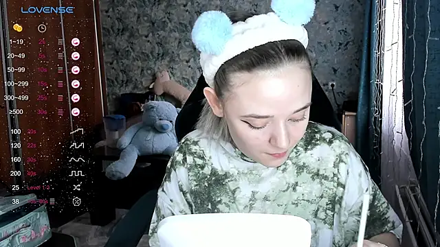 Your small bunny online show from 12.08.24