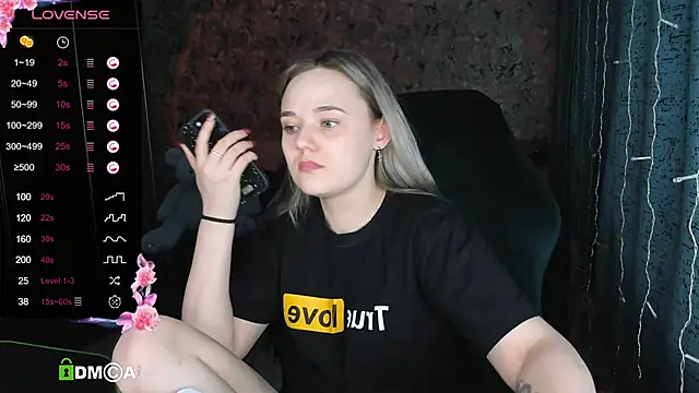 Your small bunny online show from 03.10.25