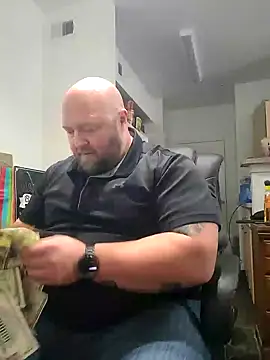 Strong Bear89 online show from 01.19.25