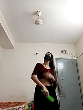 Snapshot of Tisha-01 chatting on 10.15.25 Tisha-01 online show from 10.15.25