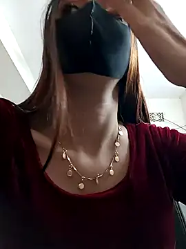 Tisha-01 online show from 11.20.25