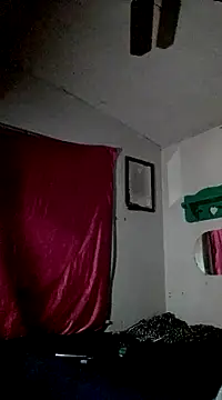 Snapshot of ivylee31 chatting on 12.27.24 ivylee31 online show from 12.27.24